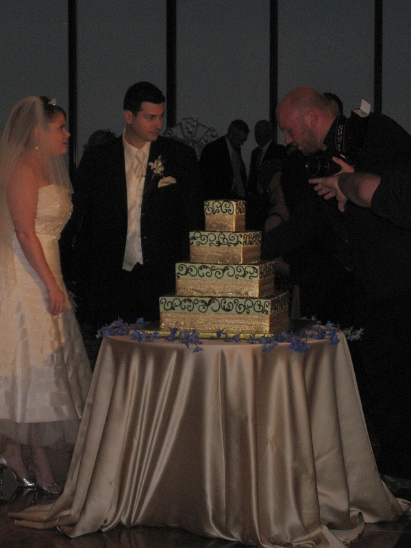 IMG_1151.JPG - Getting ready to cut the cake.